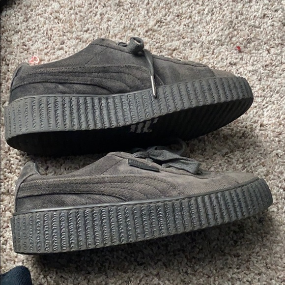 Shoes - Picture 3 of 5